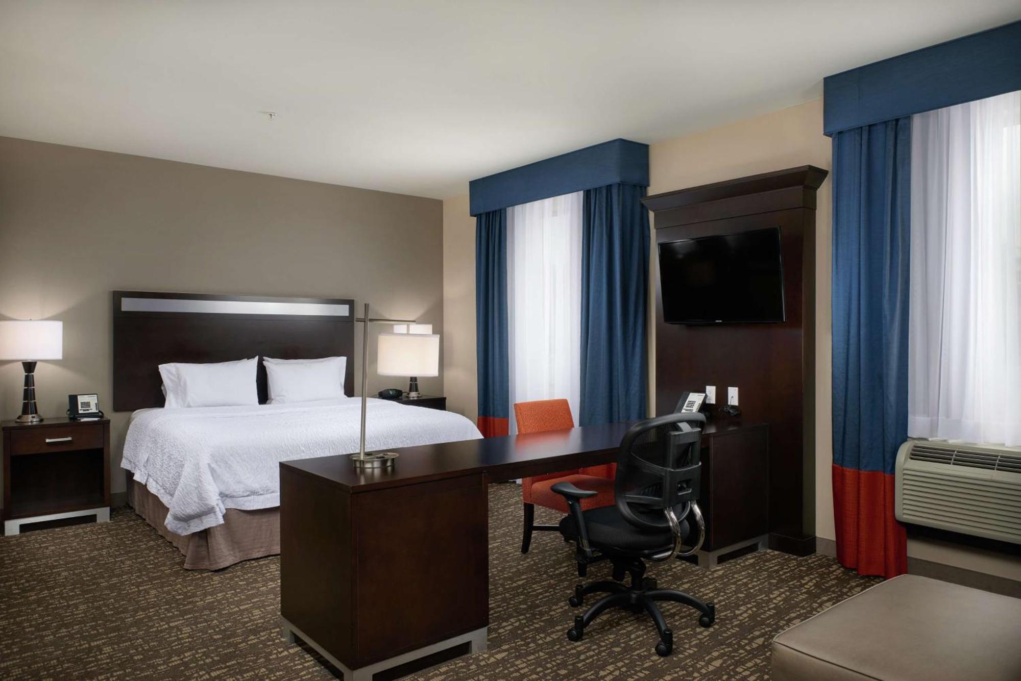 Hampton Inn & Suites Portland/Vancouver Exterior photo